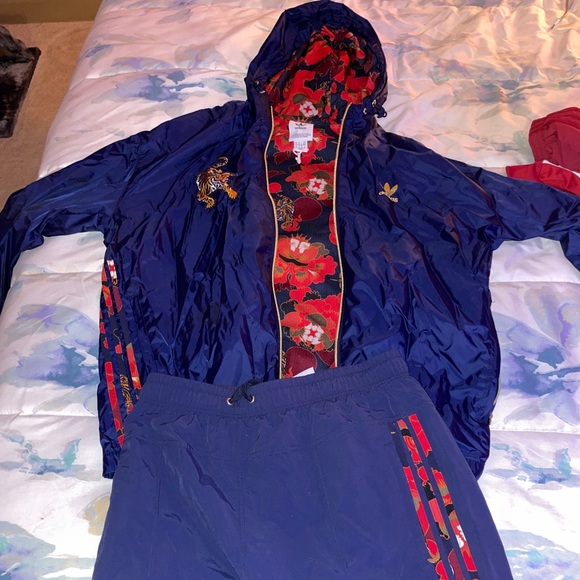 Adidas Chinese New Year 2019 Track Set - Picture 5 of 5